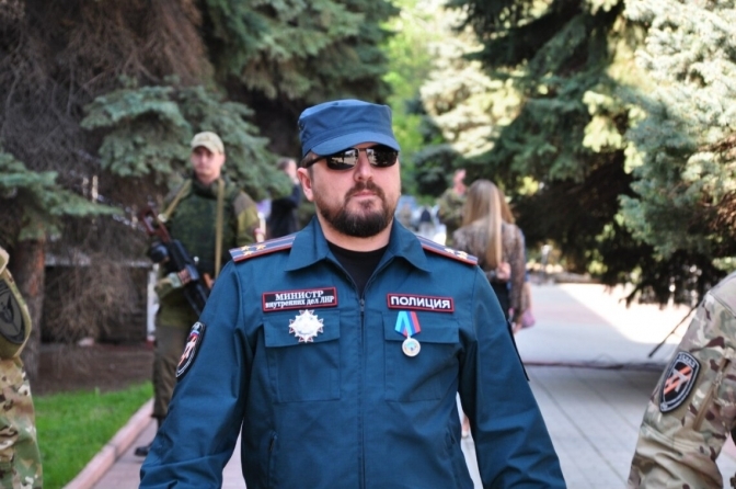 Ігор Корнет – один із лідерів маріонеткової Луганської народної республіки, в якій виконує роль керівника т. зв. Міністерства внутрішніх справ.