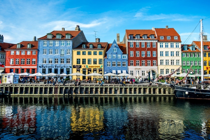 Куди полетіти зі Львова. Копенгаген — місто русалок та велосипедів