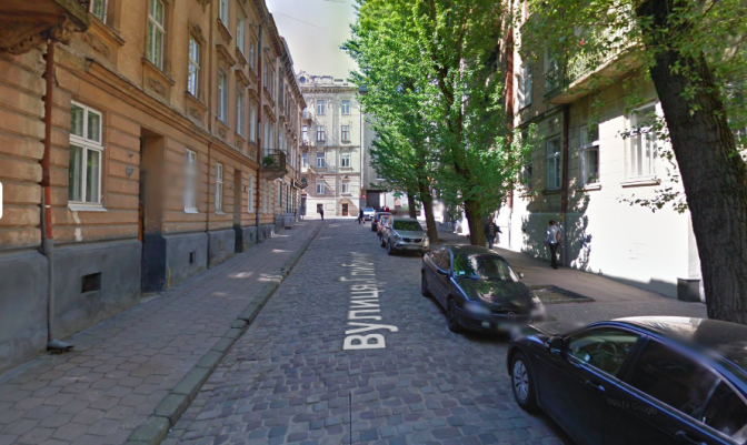 google maps: вулиця глибока
