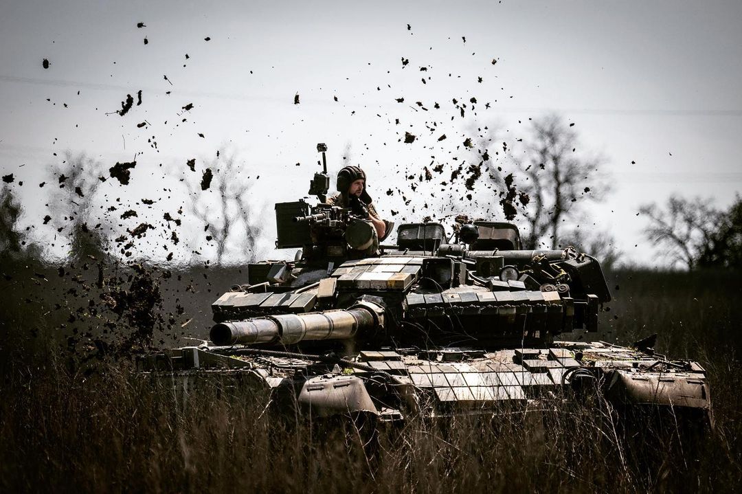 Умовне фото / Донеччина / Український танковий екіпаж під час виконання бойового завдання / Enes Yıldırım