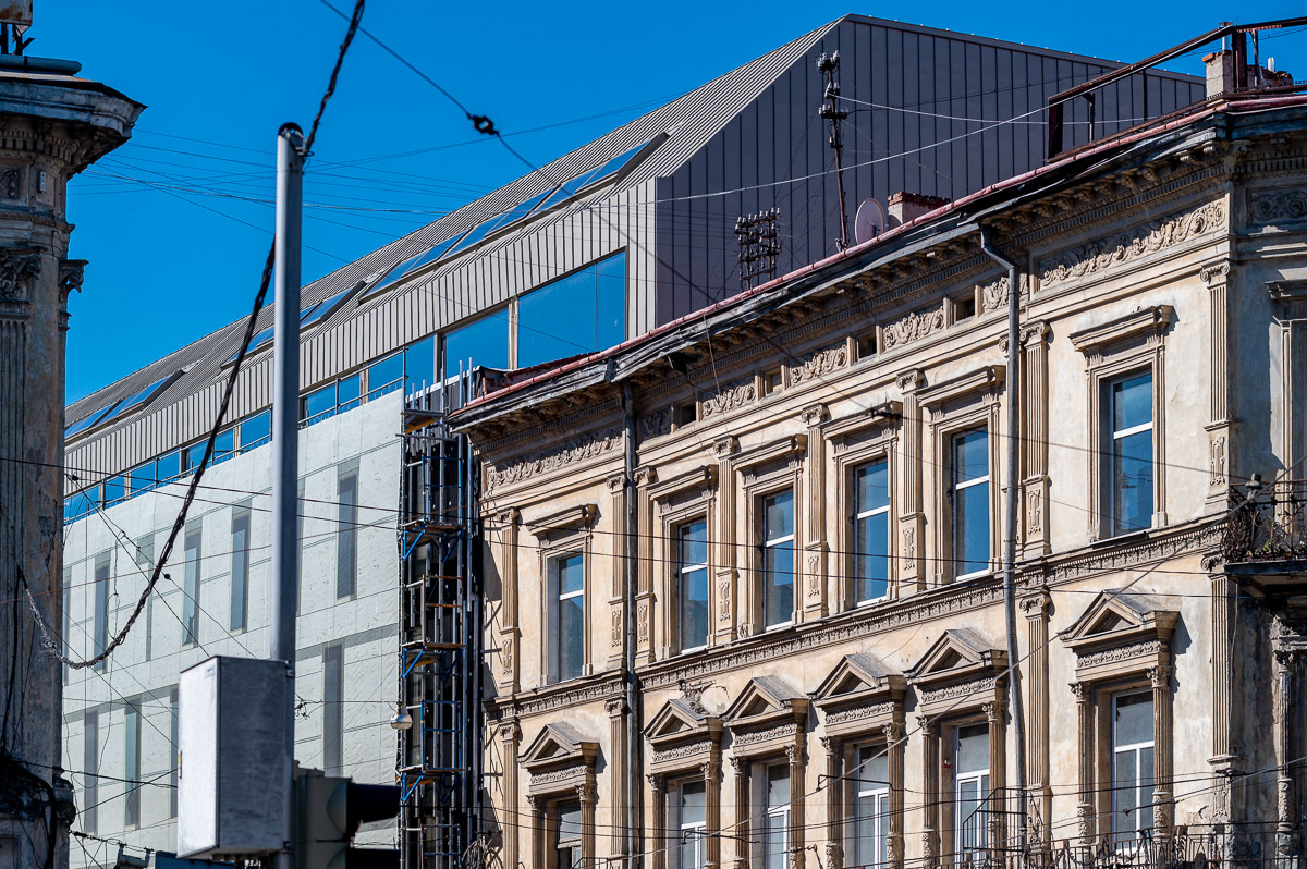 Будівля на вулиці Дорошенка / Фото: Твоє місто